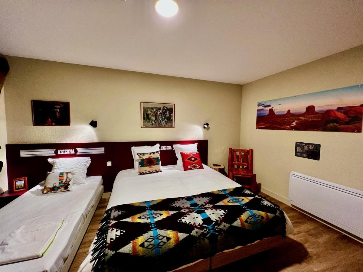 Hotel Le Ranch Brûlon エクステリア 写真